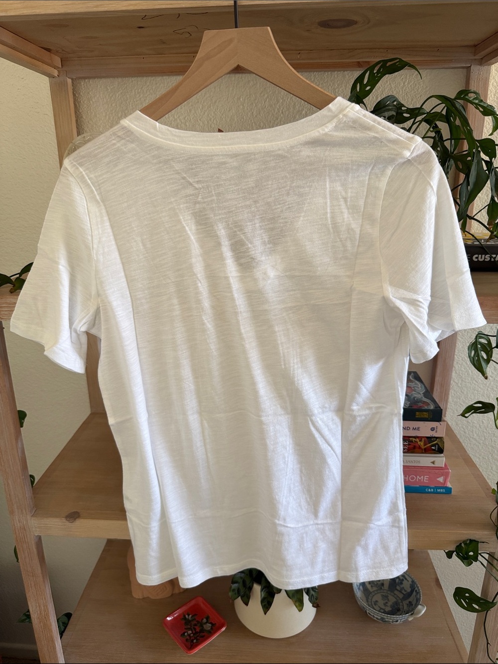 Basic White V-Neck Tee - Picture 6 of 6